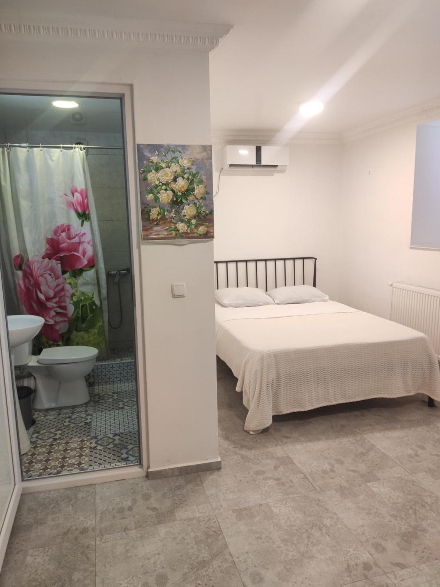 Family Нotel Banuri Kutaisi Exterior photo