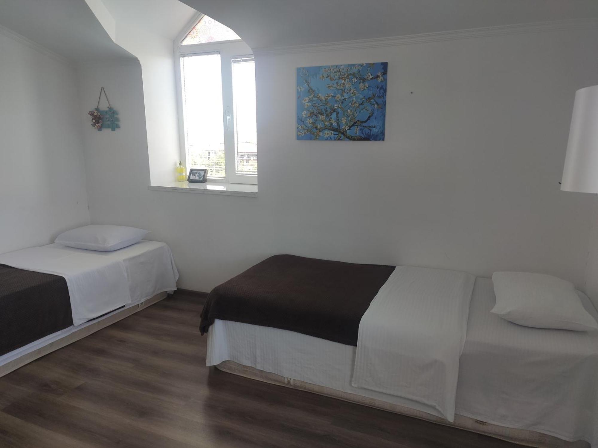 Family Нotel Banuri Kutaisi Exterior photo