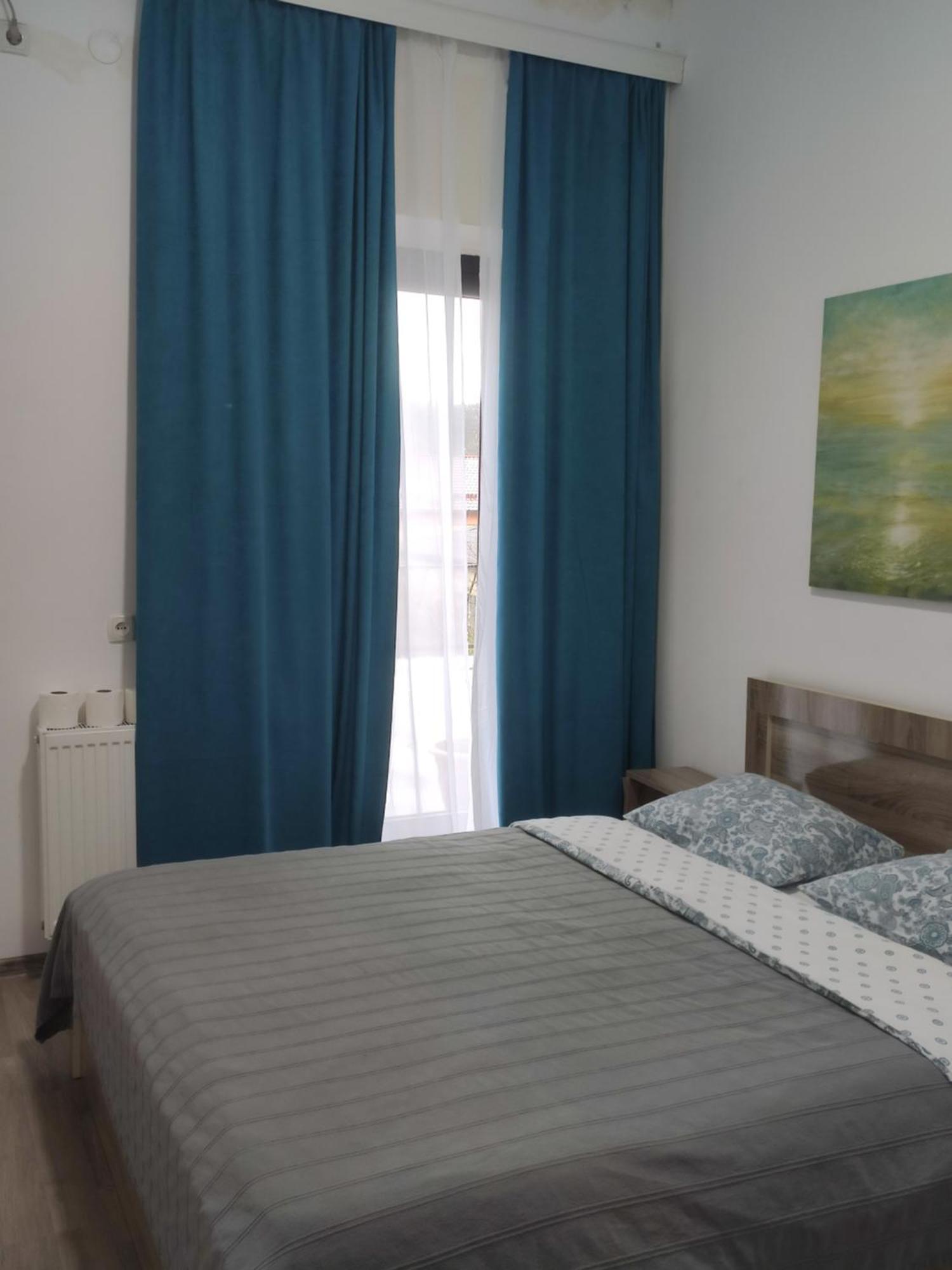 Family Нotel Banuri Kutaisi Exterior photo