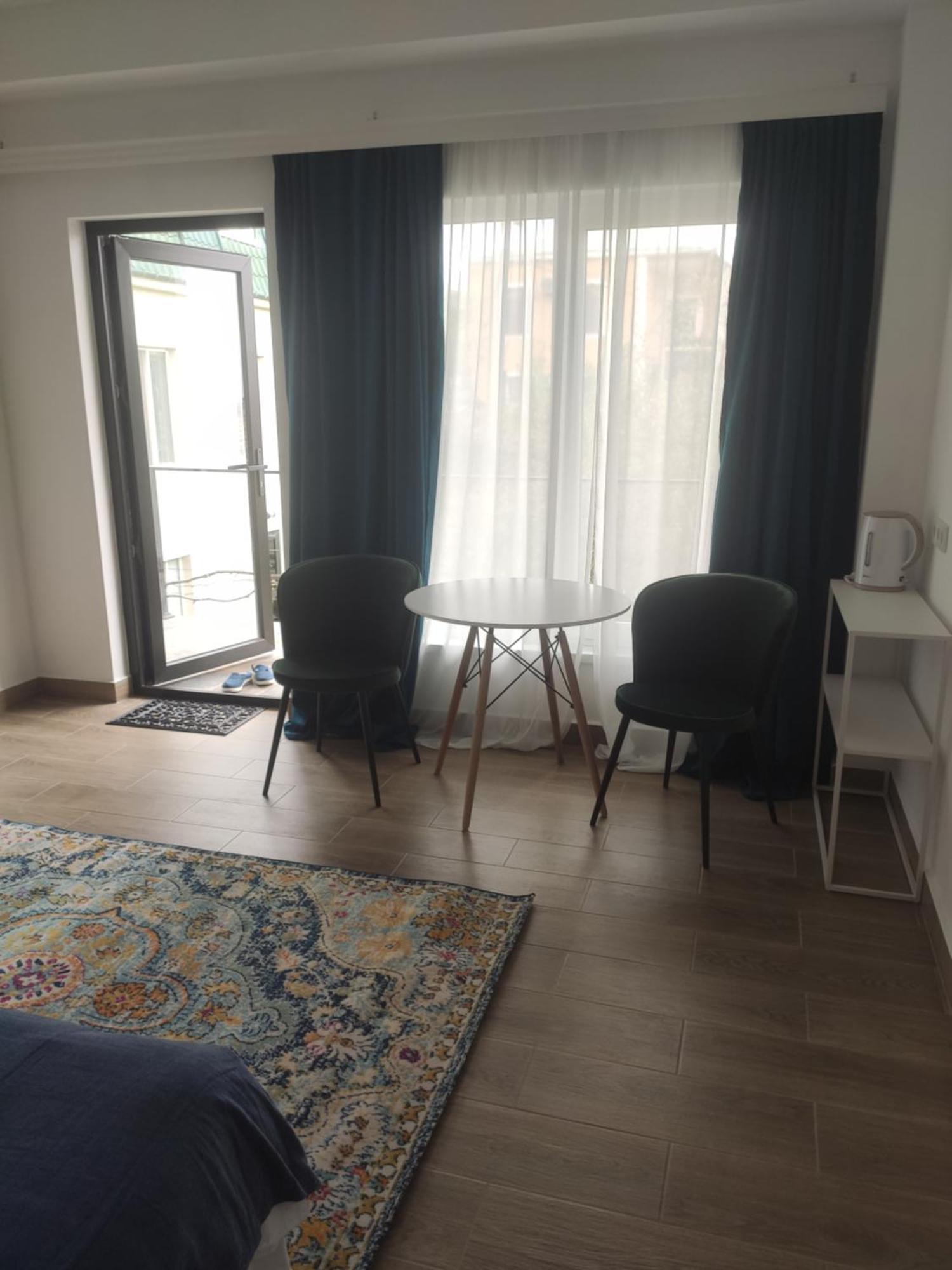 Family Нotel Banuri Kutaisi Exterior photo