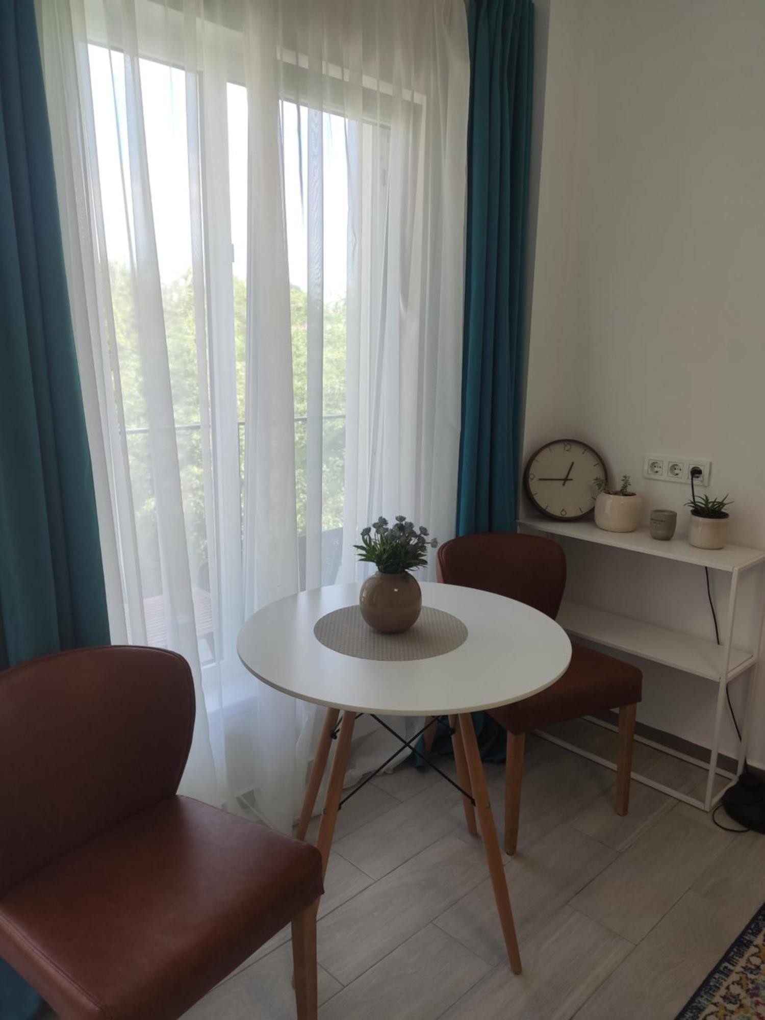 Family Нotel Banuri Kutaisi Exterior photo