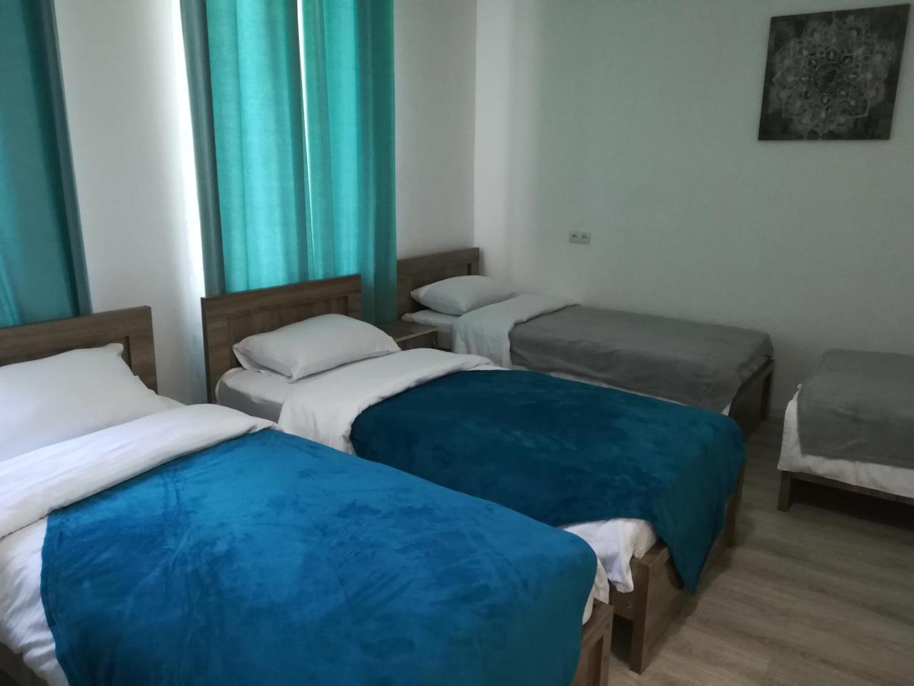 Family Нotel Banuri Kutaisi Exterior photo